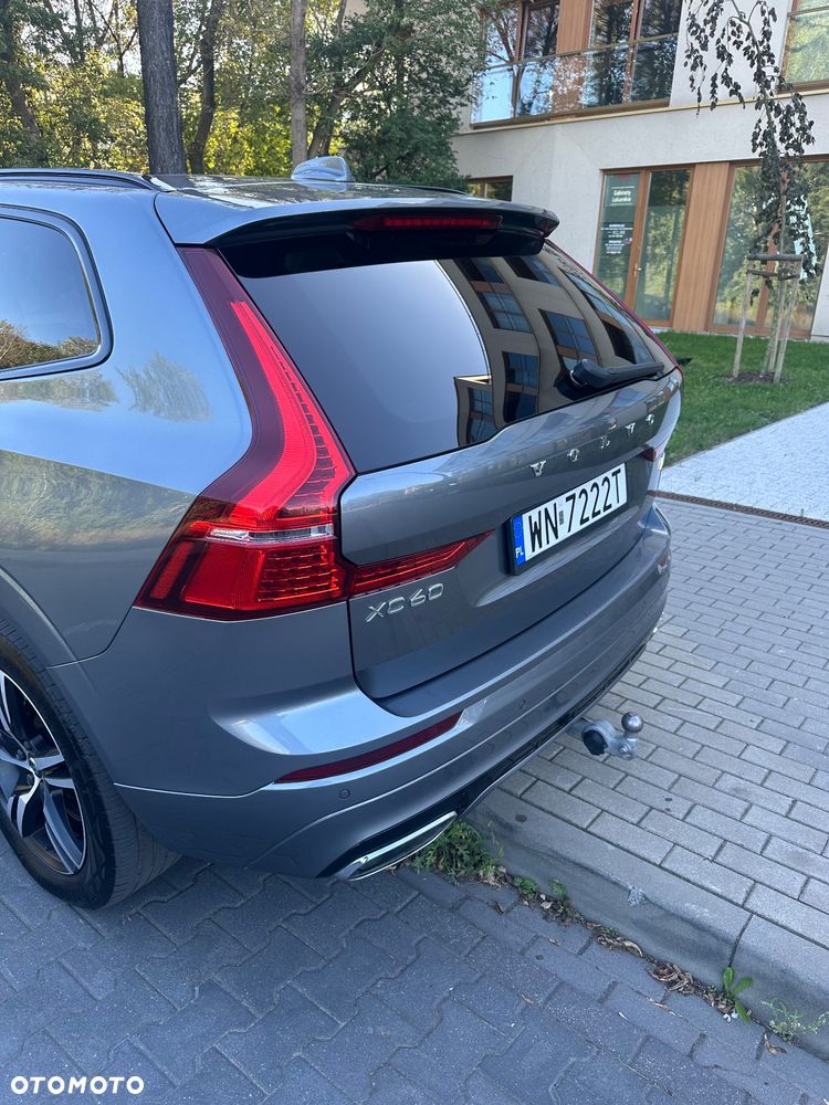 Volvo XC 60 T8 Plug-In Hybrid AWD R-Design - 8