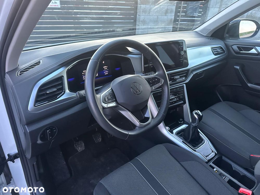 Volkswagen T-Roc - 10