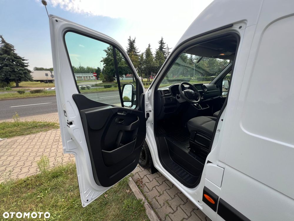 Renault MASTER 2,3 DCI 150KM AUTOMAT L3H2 MAXI NAWIGACJA 54900 PLN + VAT - 36
