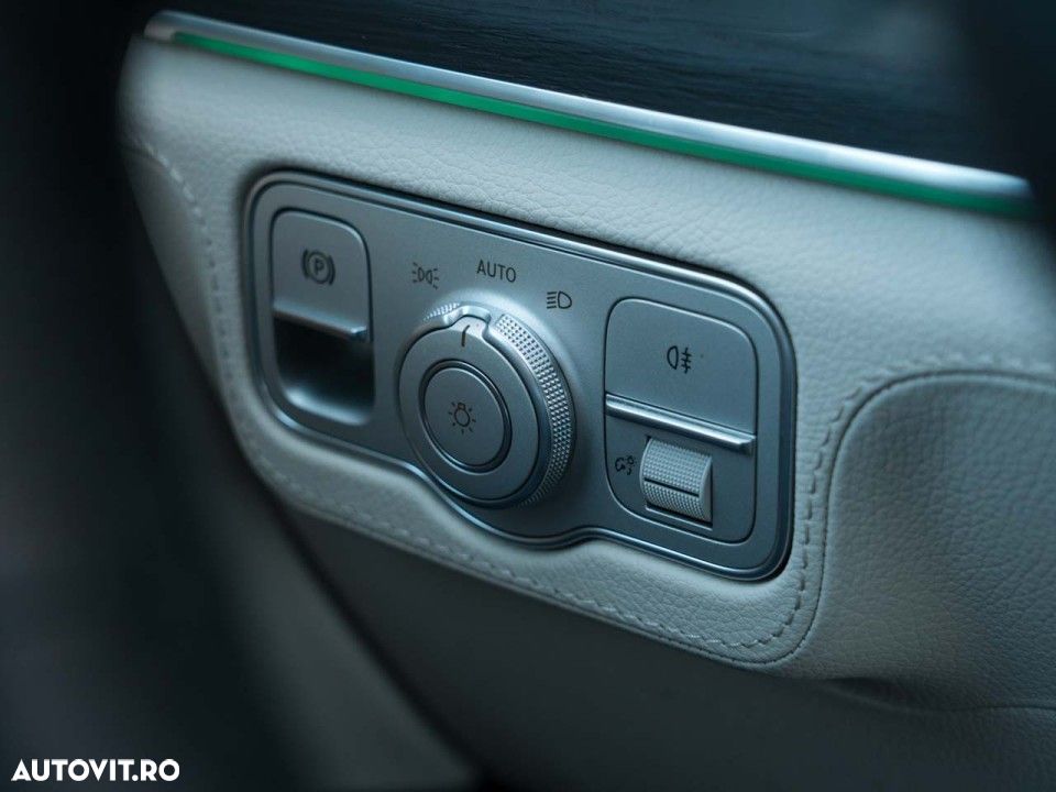 Mercedes-Benz GLS - 34