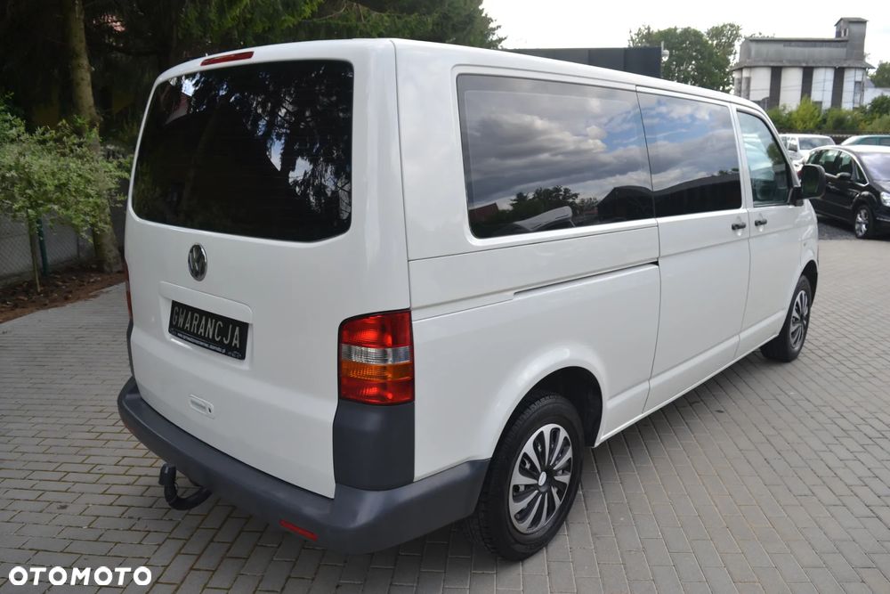 Volkswagen Transporter Caravelle Lang Comfortline - 32