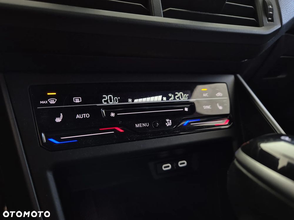 Volkswagen Taigo 1.0 TSI R-Line DSG - 24