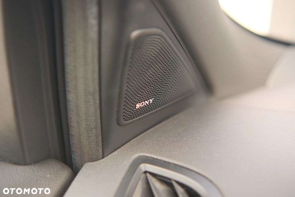 Ford Kuga - 24