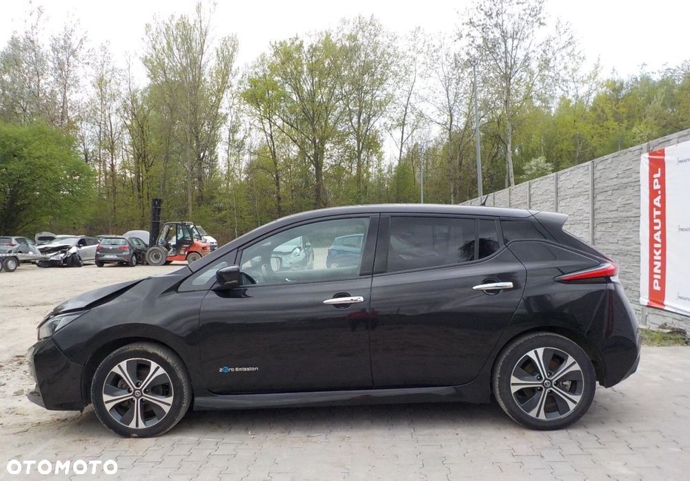 Nissan Leaf - 13