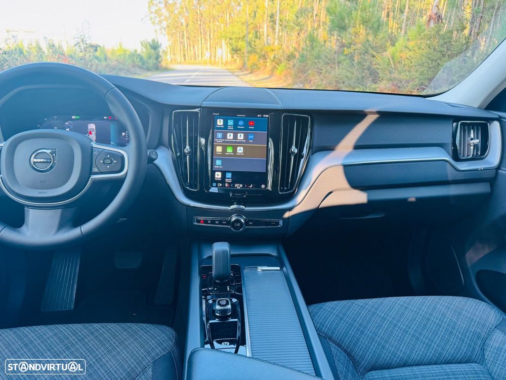 Volvo XC 60 2.0 B4 Inscription Geartronic - 40