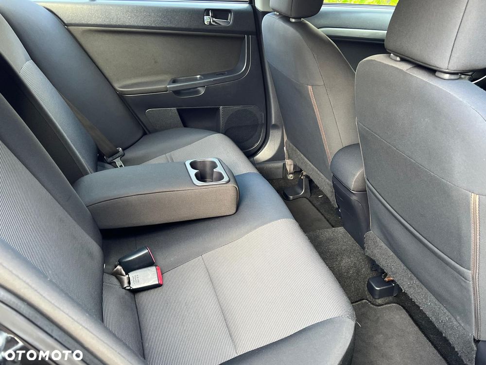 Mitsubishi Lancer 1.8 Inform - 23