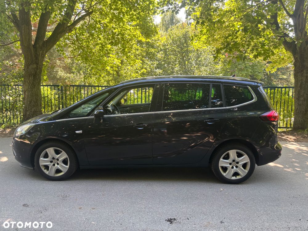 Opel Zafira - 2