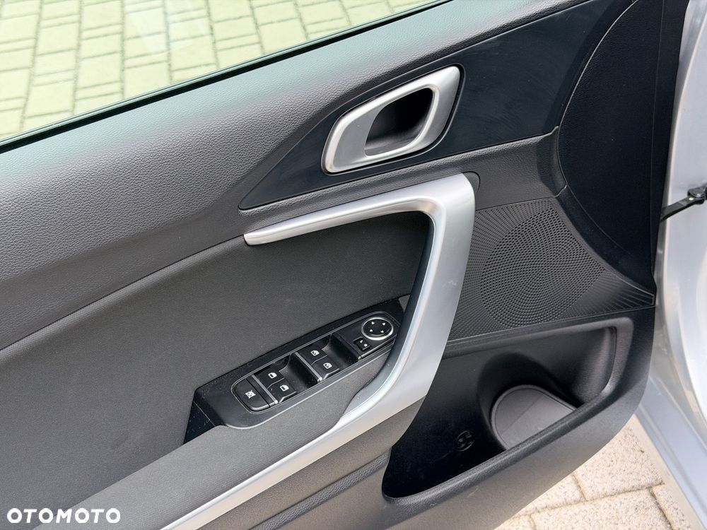 Kia Ceed 1.0 T-GDI M - 11