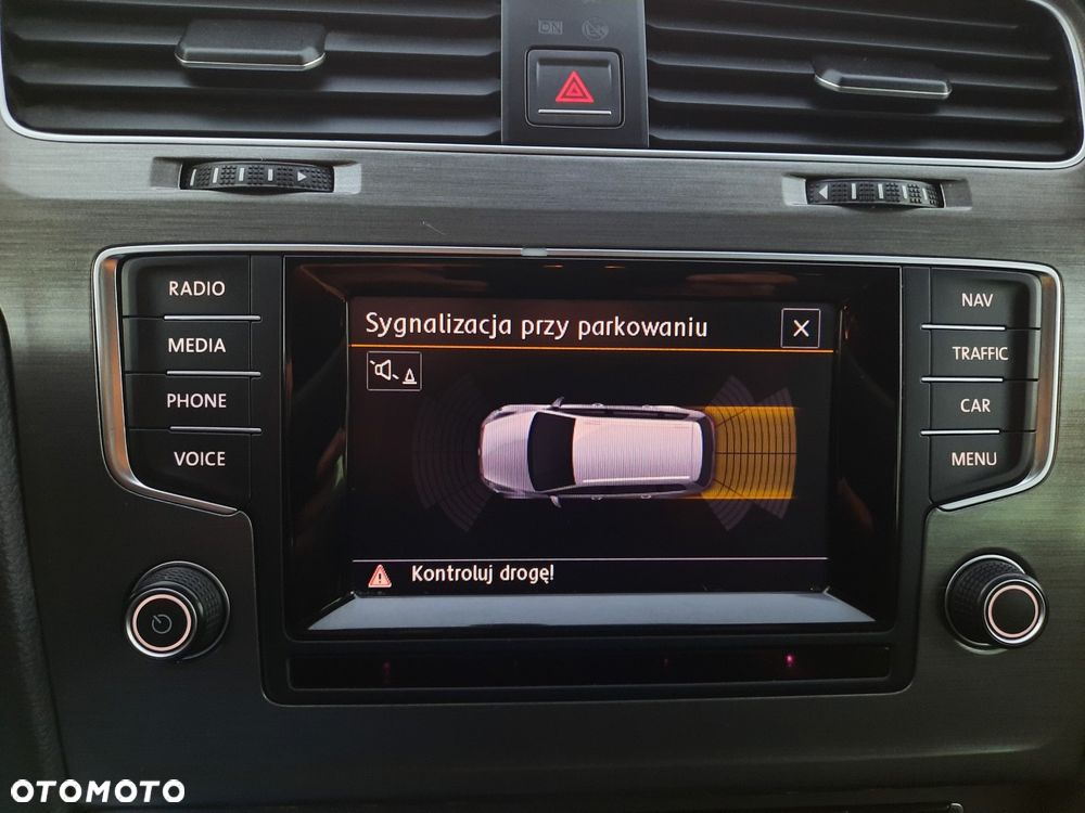 Volkswagen Golf 1.6 TDI BMT Comfortline - 33