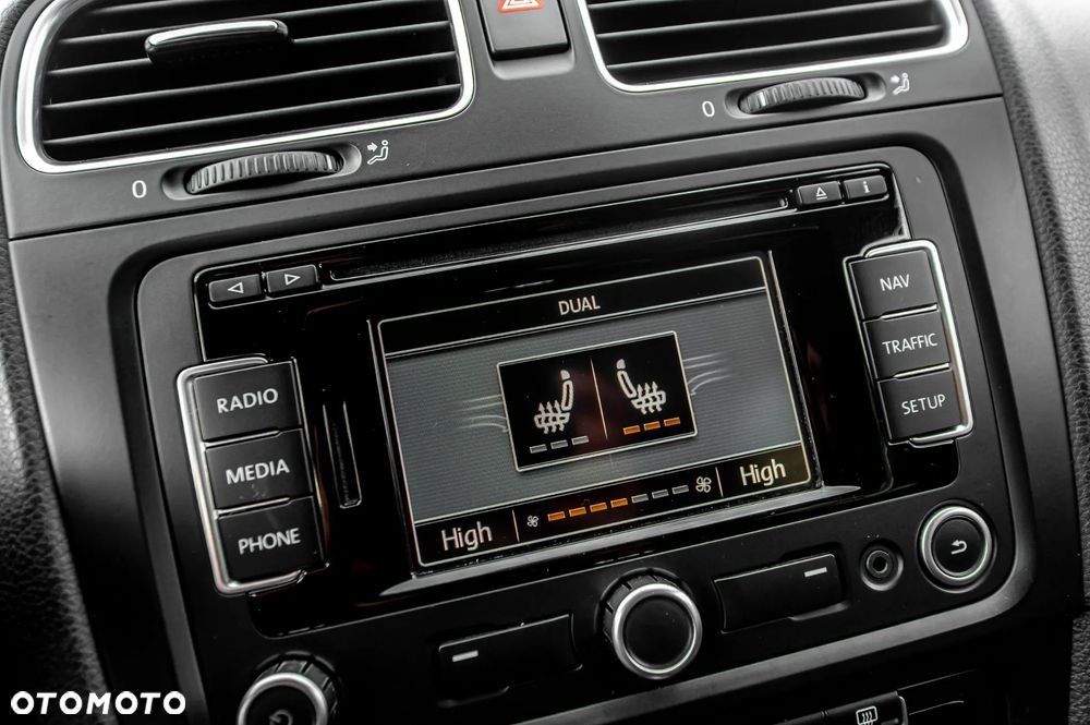 Volkswagen Golf 2.0 GTI DSG adidas - 34