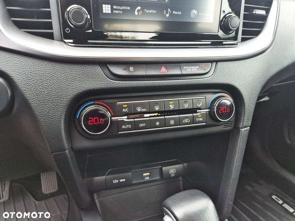 Kia Ceed 1.5 T-GDI M DCT - 32