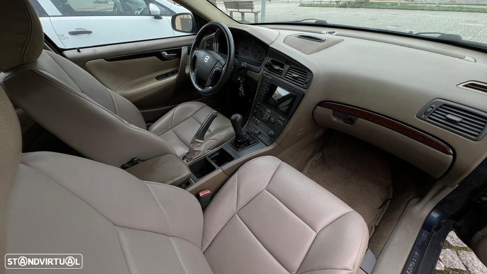 Volvo V70 2.4 D5 - 8