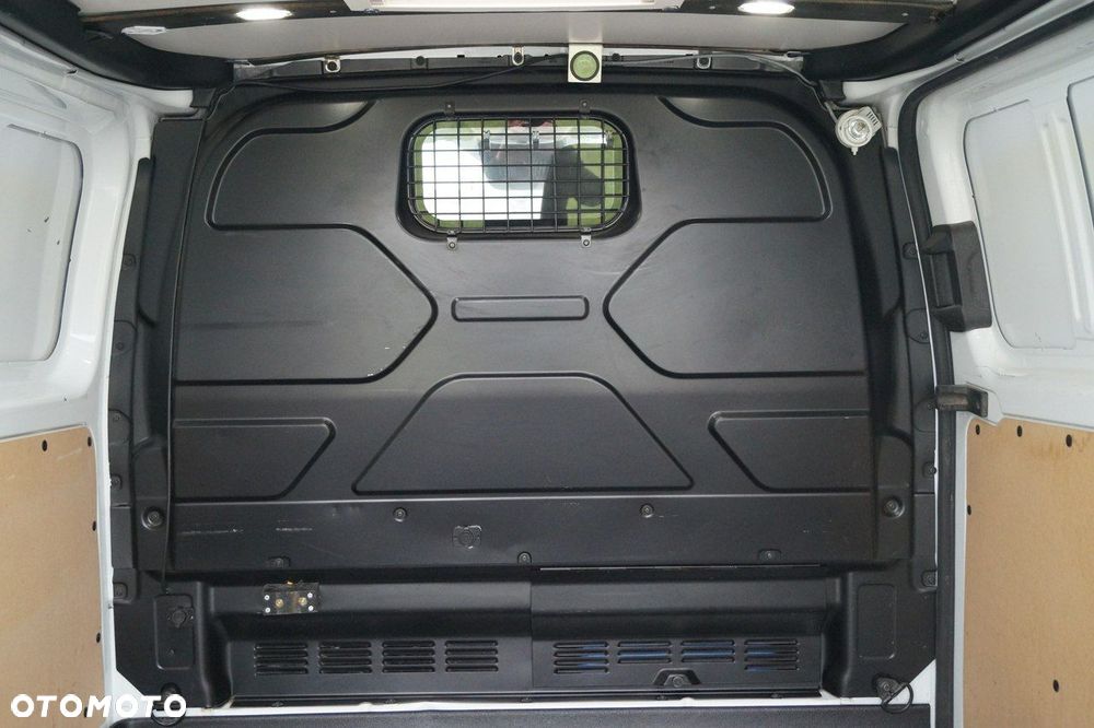 Ford Transit Custom - 16