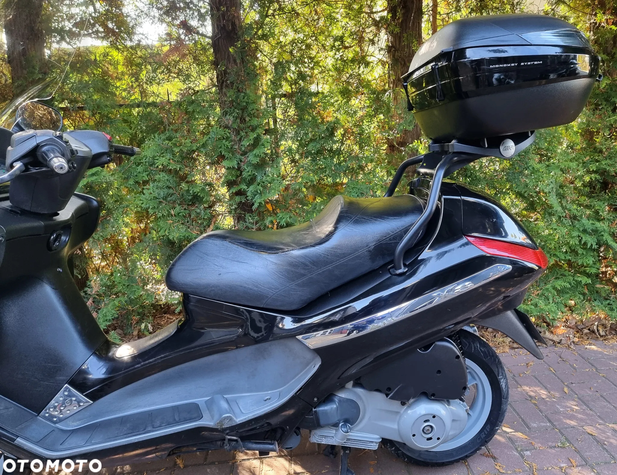 Piaggio X8 - 10