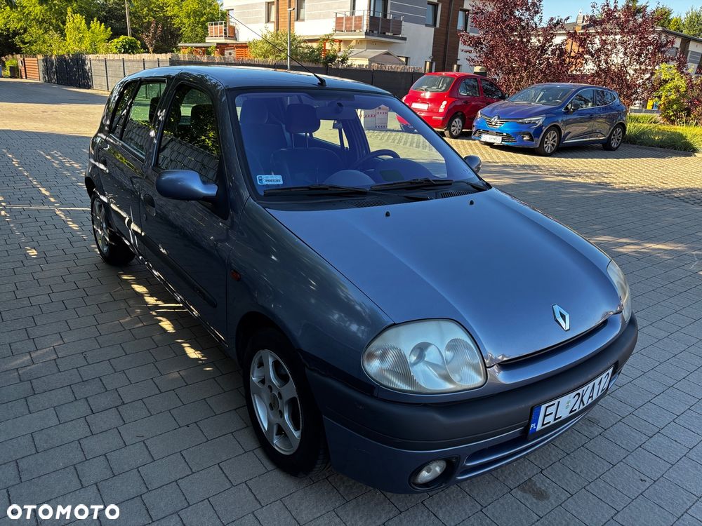 Renault Clio 1.4i RT 16V - 4