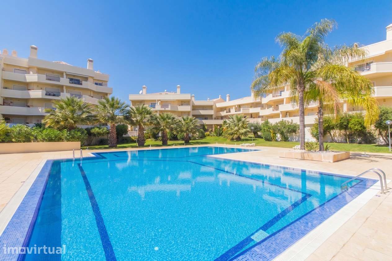 Magnífica penthouse renovada com vista mar, a pé da praia - Grande imagem: 2/34