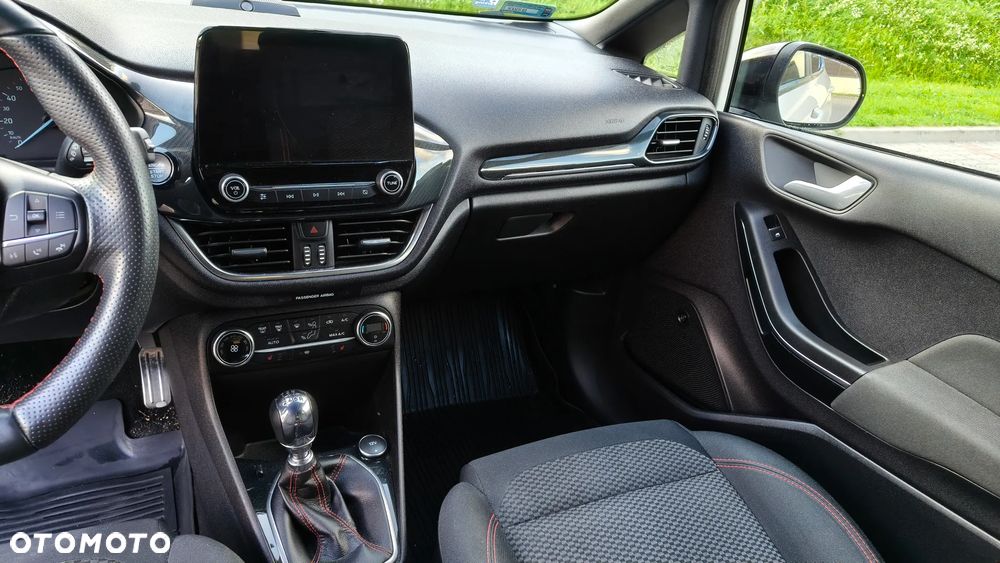 Ford Fiesta - 17