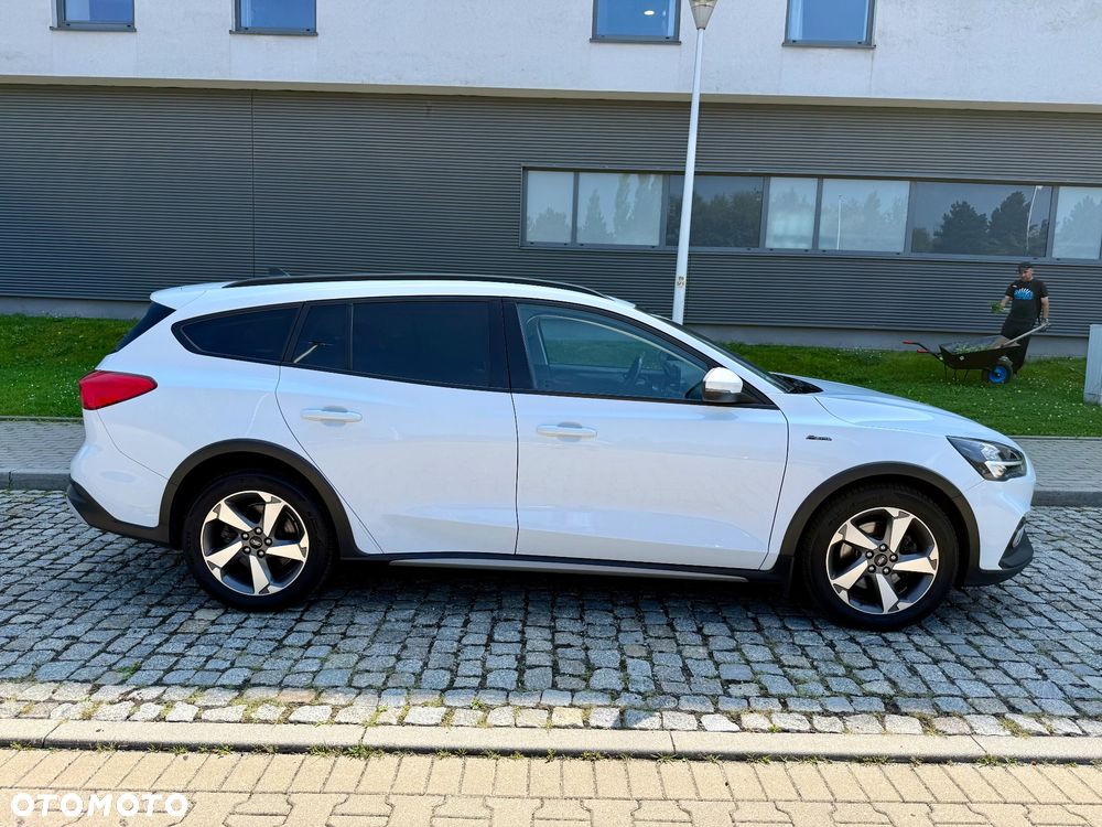 Ford Focus 1.5 EcoBoost Start-Stopp-System ACTIVE - 5