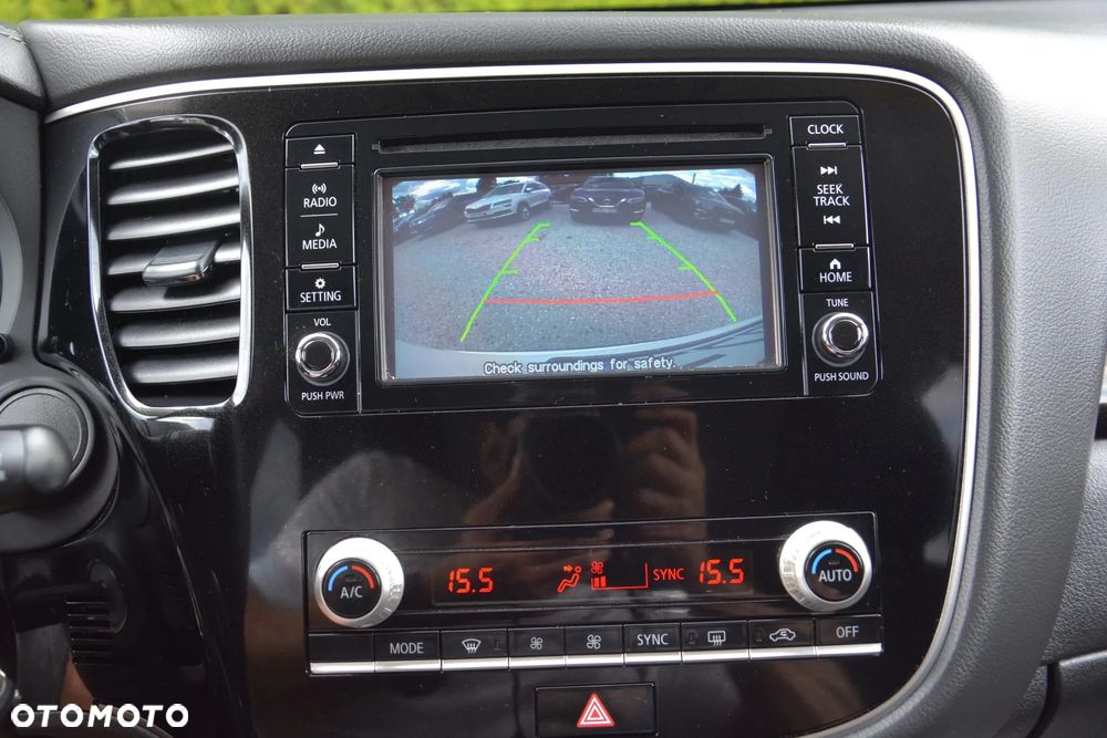 Mitsubishi Outlander - 21
