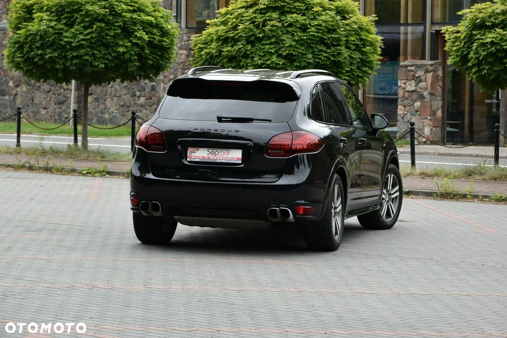 Porsche Cayenne - 7
