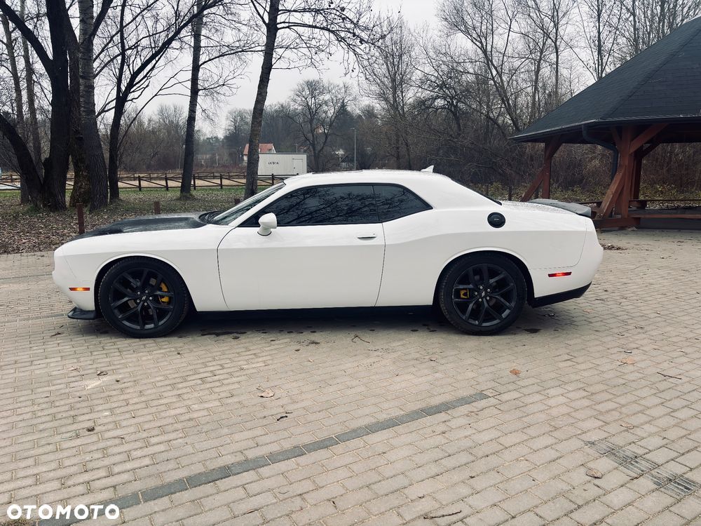 Dodge Challenger 5.7 R/T - 21
