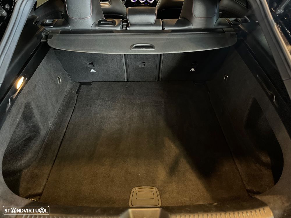 Mercedes-Benz CLA 200 d Shooting Brake 8G-DCT AMG Line - 40