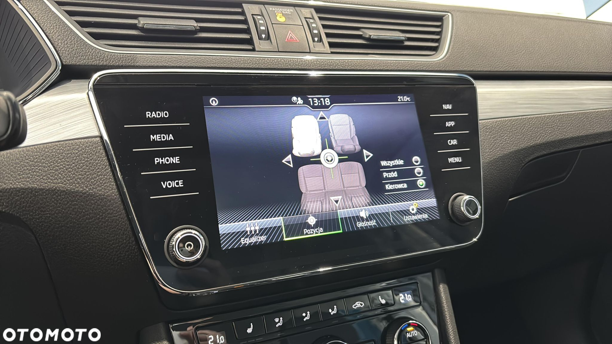 Skoda Superb 2.0 TDI SCR Ambition DSG - 23