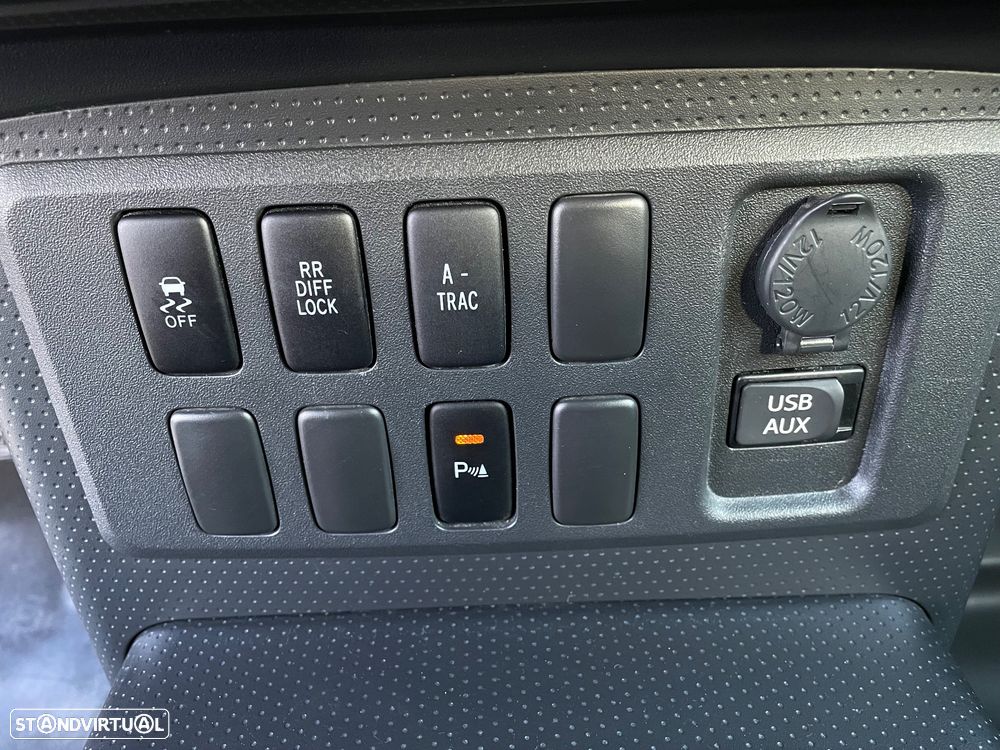 Toyota FJ Cruiser - 26