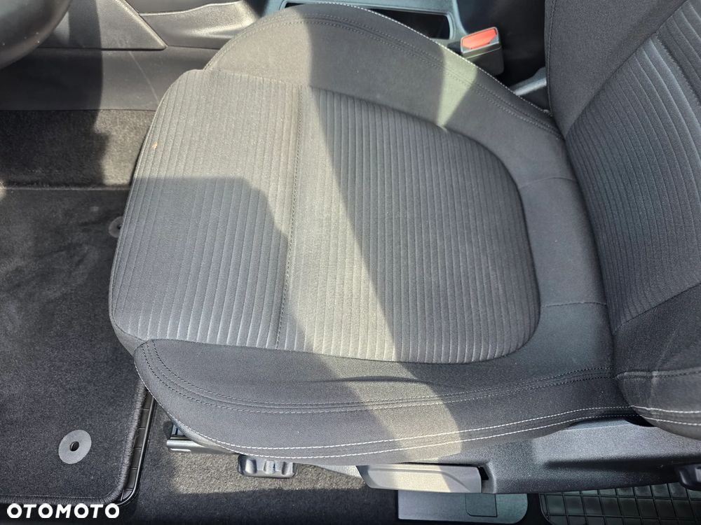 Ford Focus 1.0 EcoBoost Titanium Design - 25