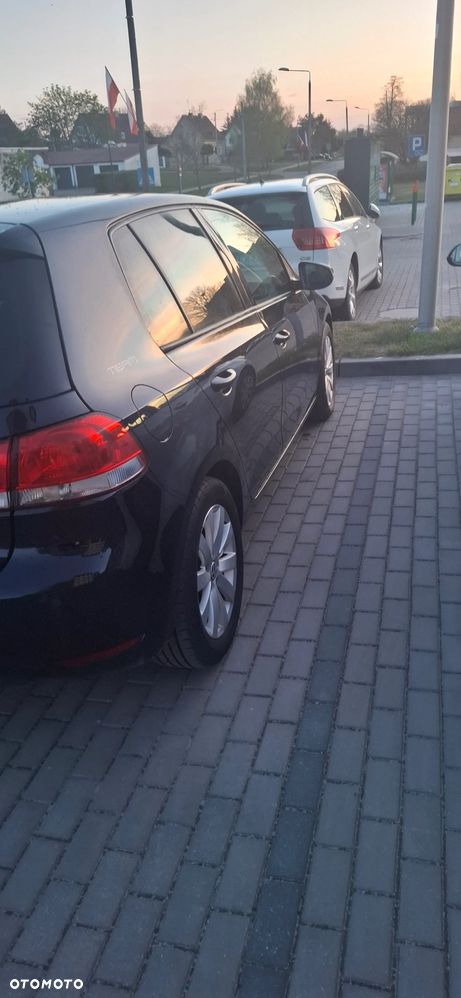 Volkswagen Golf 2.0 TDI DPF MATCH - 2
