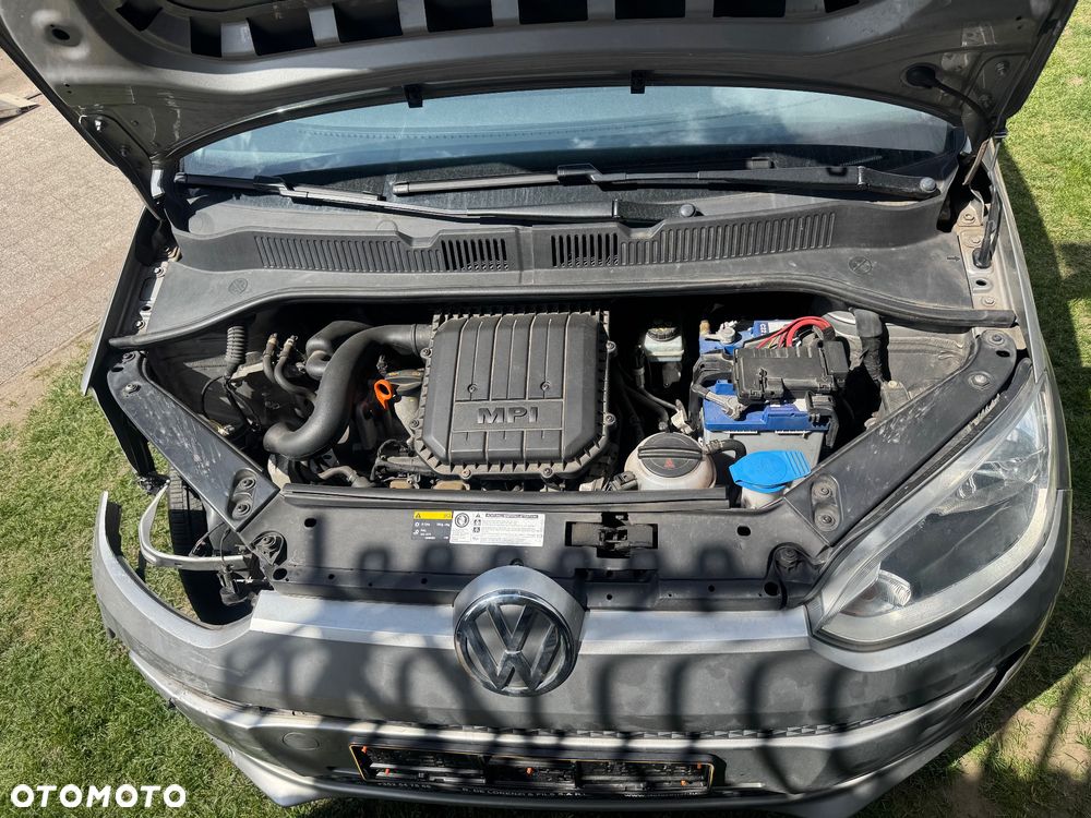 Volkswagen up! Active - 21