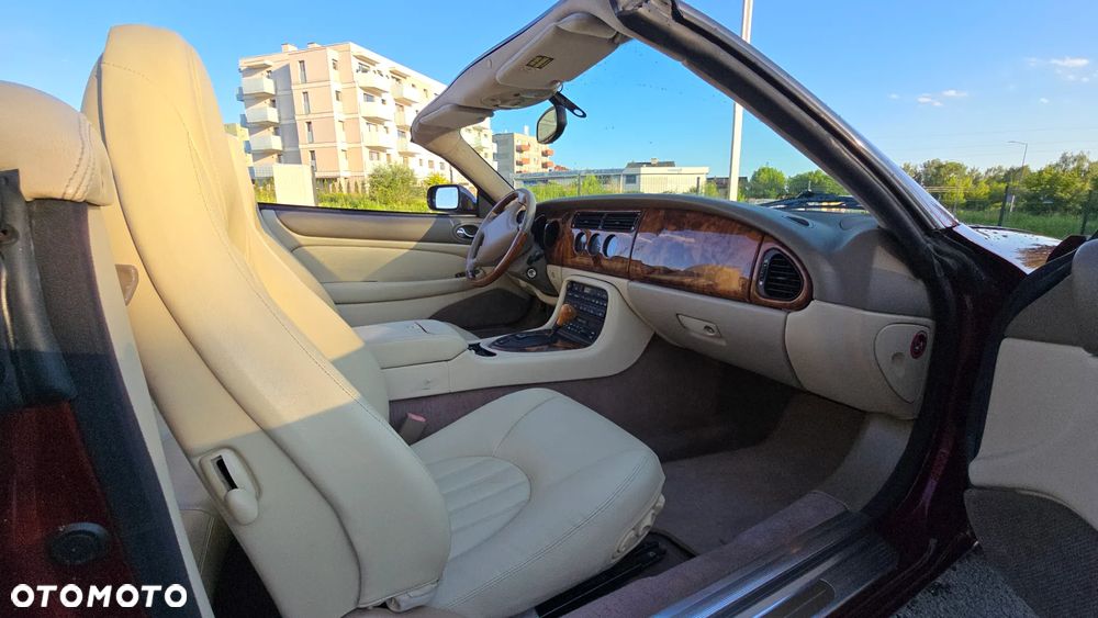 Jaguar XK8 - 15