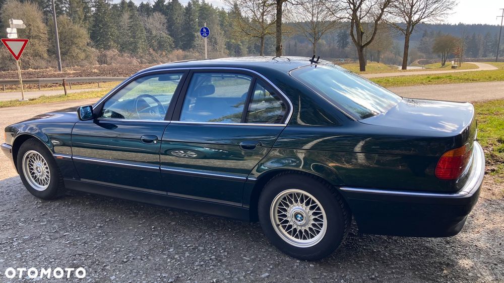 BMW Seria 7 - 4