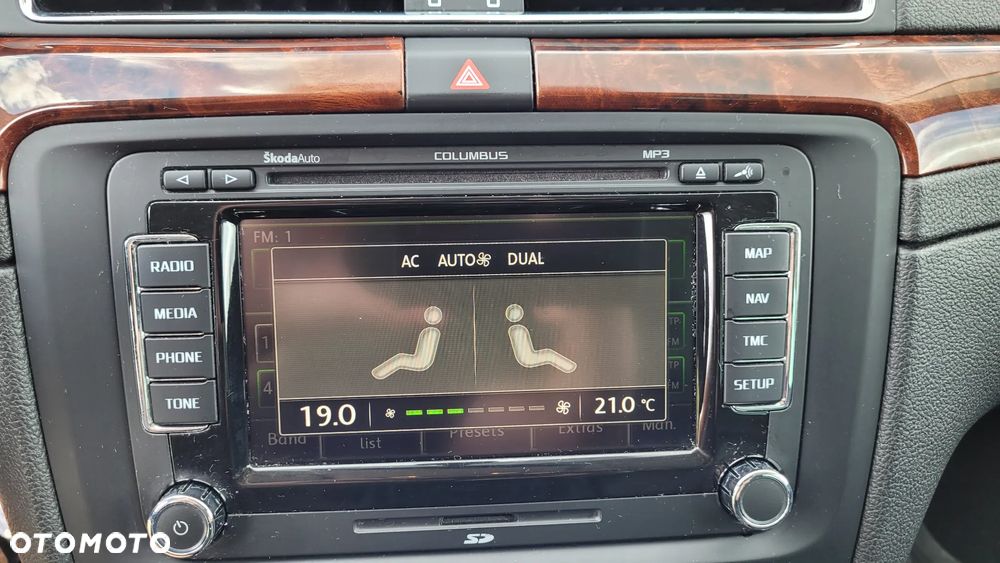 Skoda Superb 2.0 TDI Elegance - 8