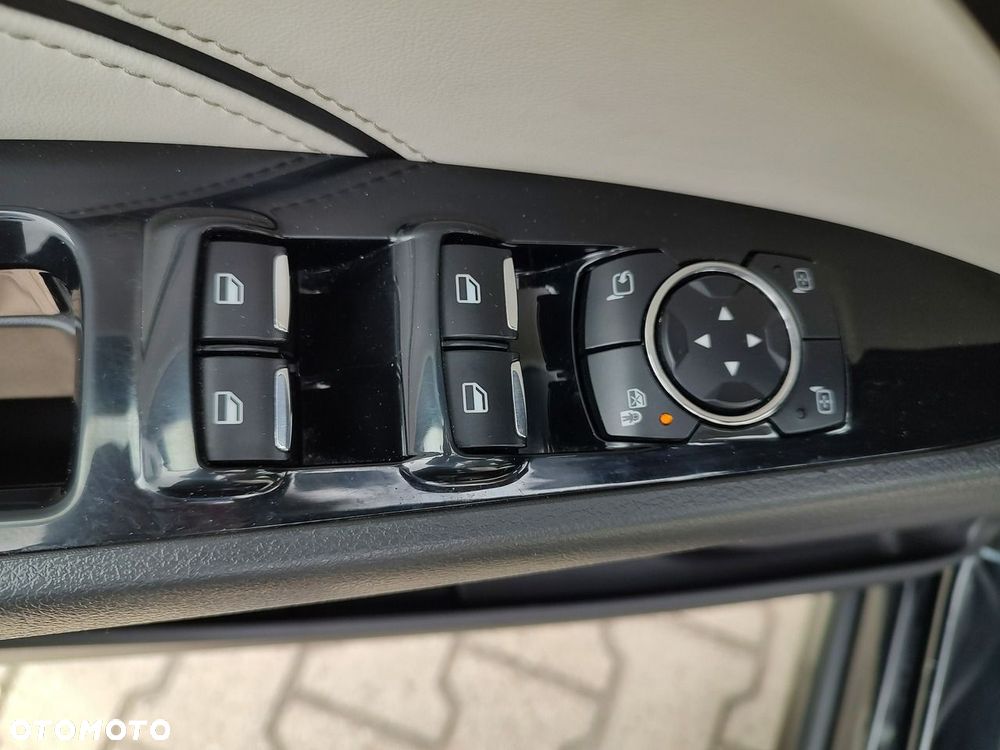 Ford Mondeo 2.0 EcoBoost STart-Stopp Autom Vignale - 14