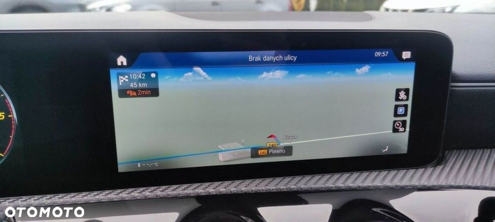 Mercedes-Benz CLA - 26