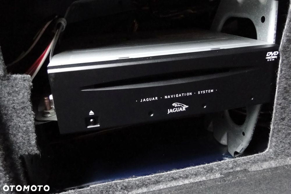 Jaguar X-Type 3.0 V6 4x4 Executive - 16