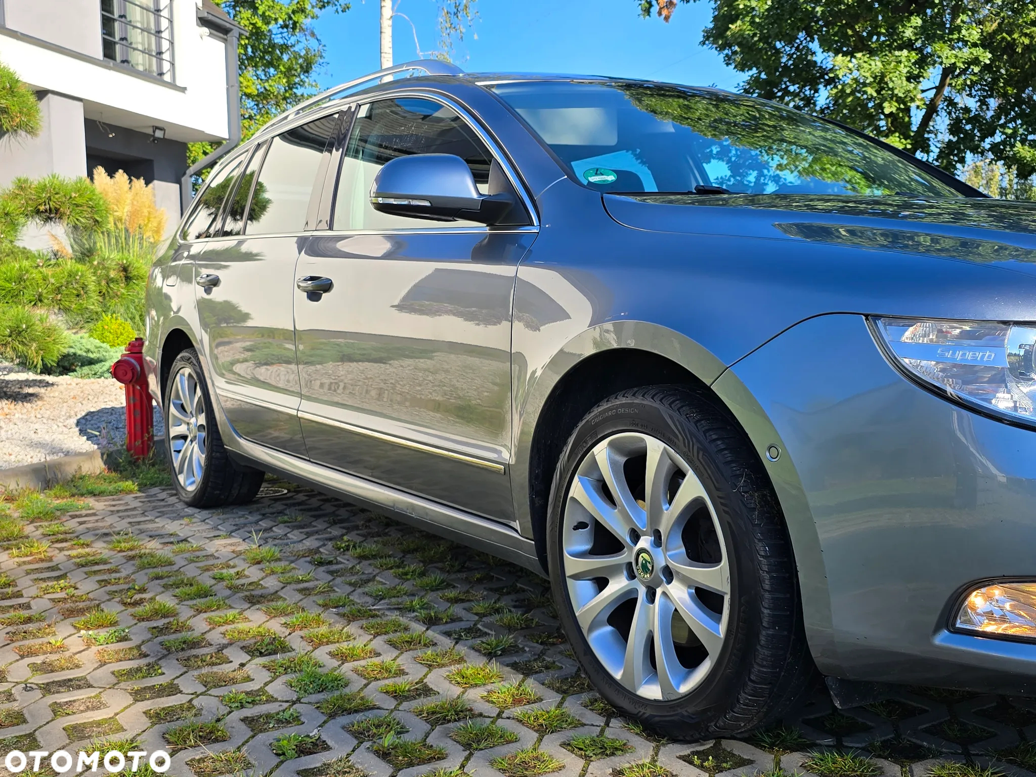 Skoda Superb 2.0 TDI Platinum DSG - 32