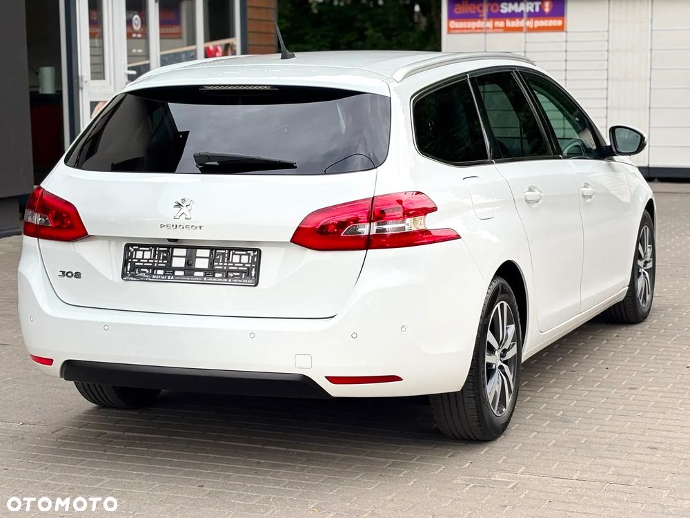 Peugeot 308 1.2 PureTech GPF Allure S&S - 20