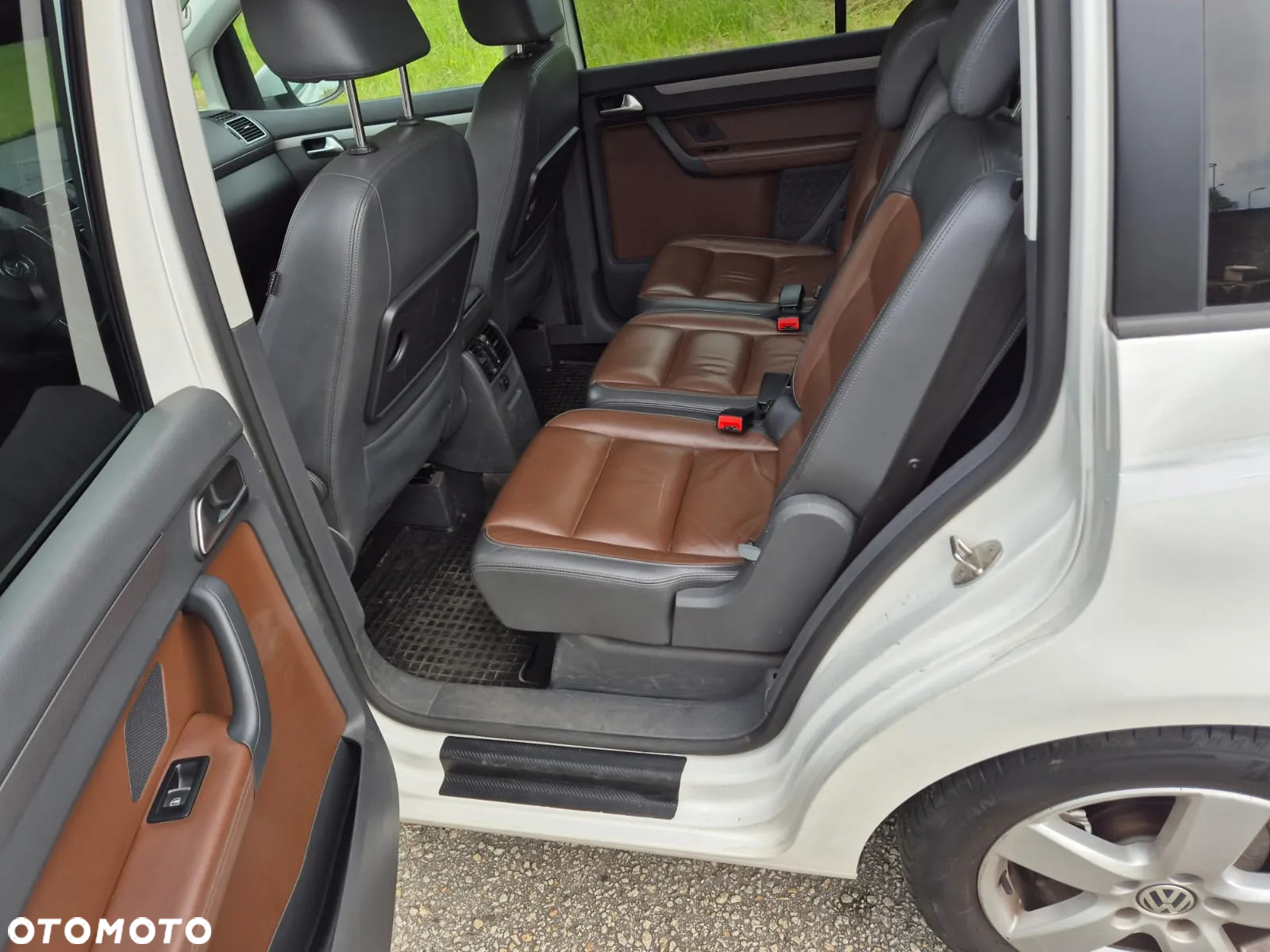 Volkswagen Touran 1.2 TSI BlueMot Comfortline - 21