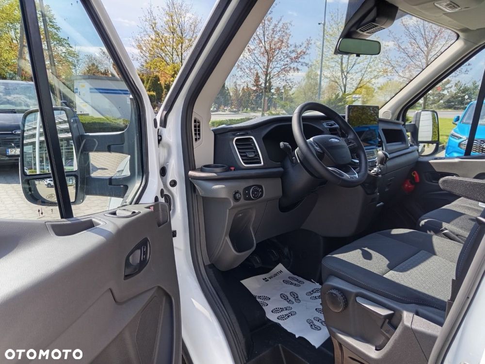 Ford Transit - 10