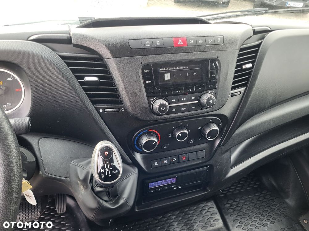 Iveco 72C18A8H/P Kontener 15e-palet winda 1000 kg - 13