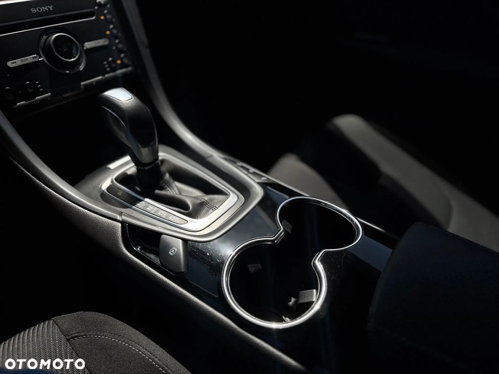 Ford Mondeo 2.0 TDCi STart-Stopp PowerShift-Aut Titanium - 32