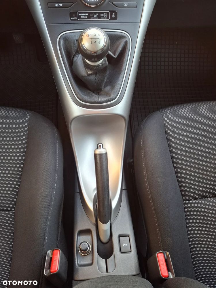 Toyota Auris 1.6 Executive - 30