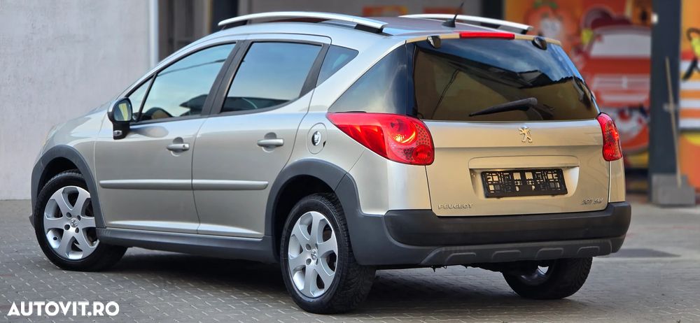 Peugeot 207 120 VTi Outdoor - 3