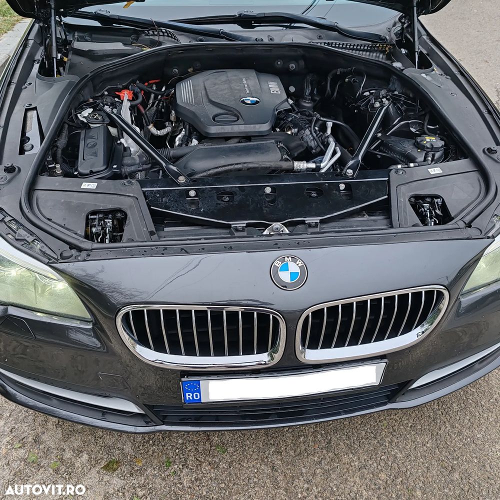BMW Seria 5 520d AT - 14