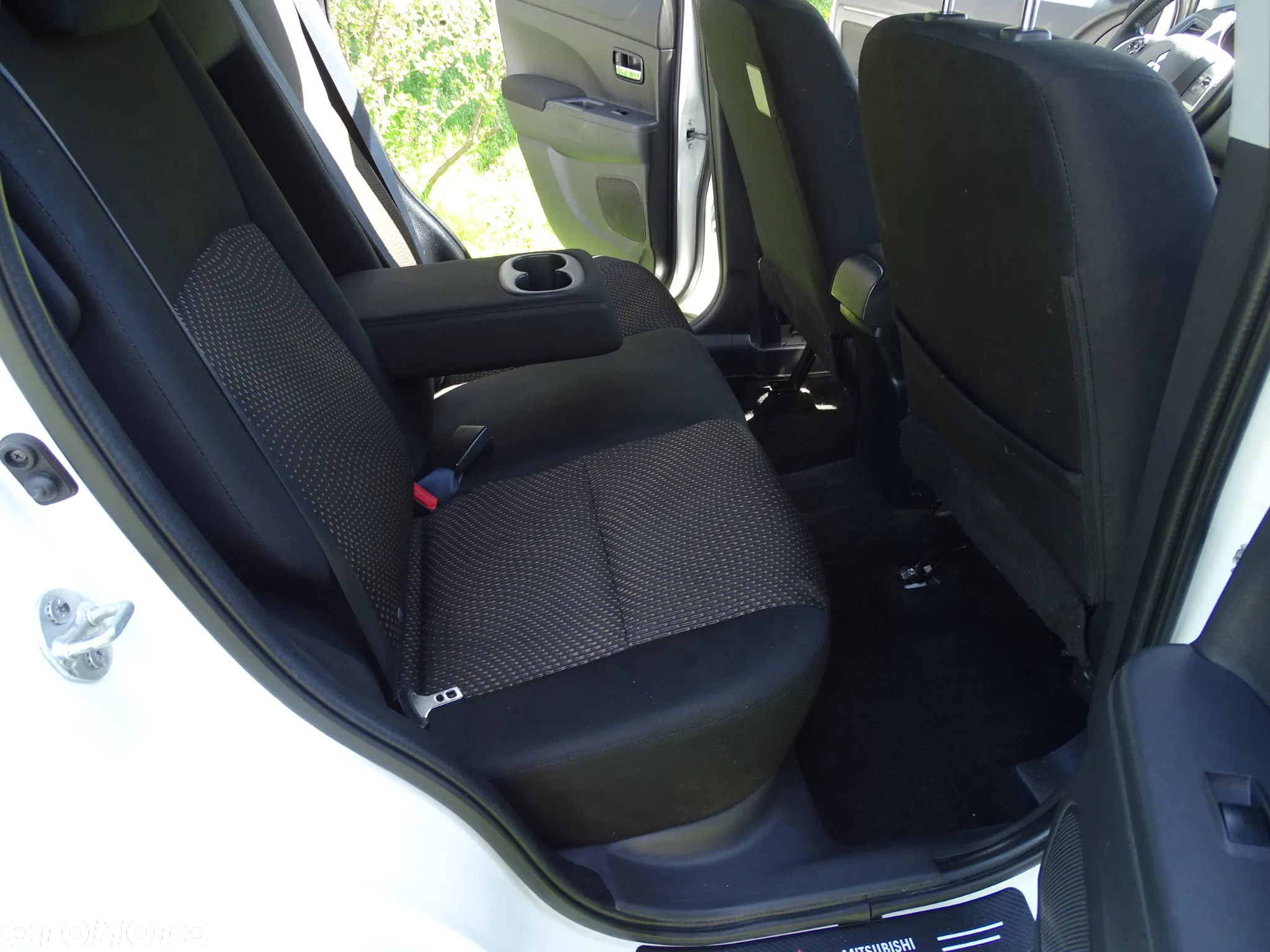 Mitsubishi ASX 1.6 Intense - 36