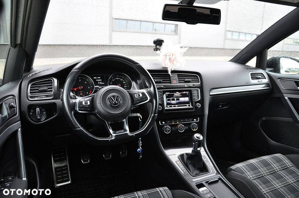 Volkswagen Golf GTD BlueMotion Technology - 35