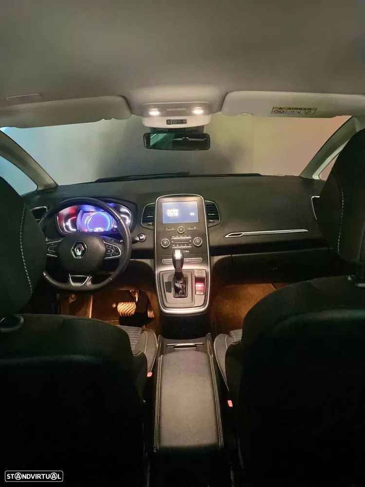 Renault Grand Scénic - 30