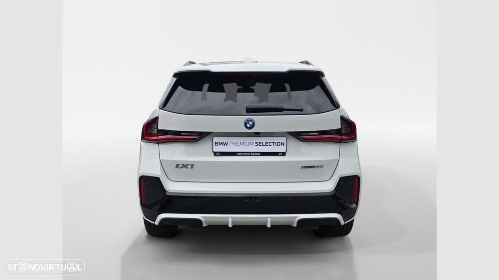 BMW ix1 xDrive30 Pack Desportivo M - 8
